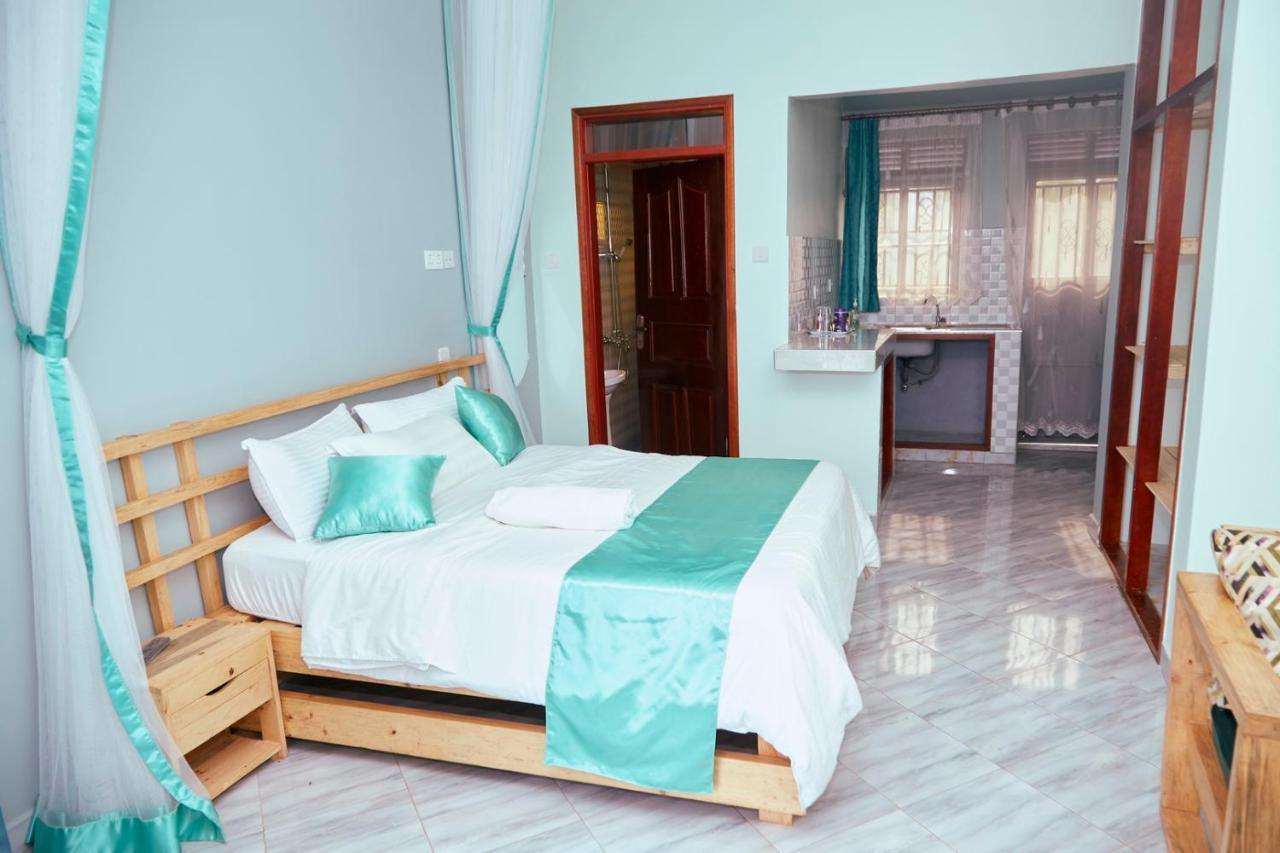 Westway Luxury Suites Mbarara Экстерьер фото