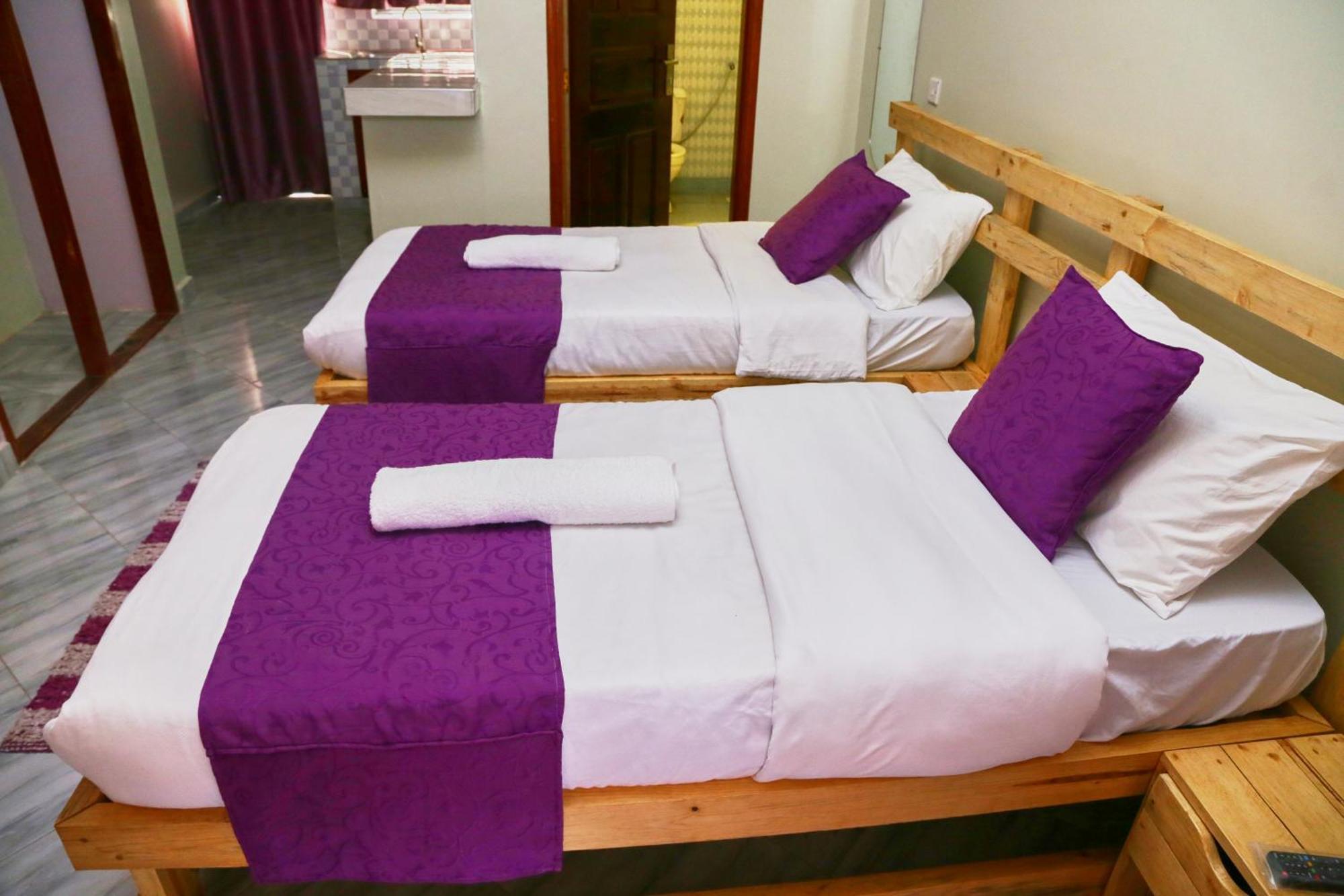 Westway Luxury Suites Mbarara Экстерьер фото